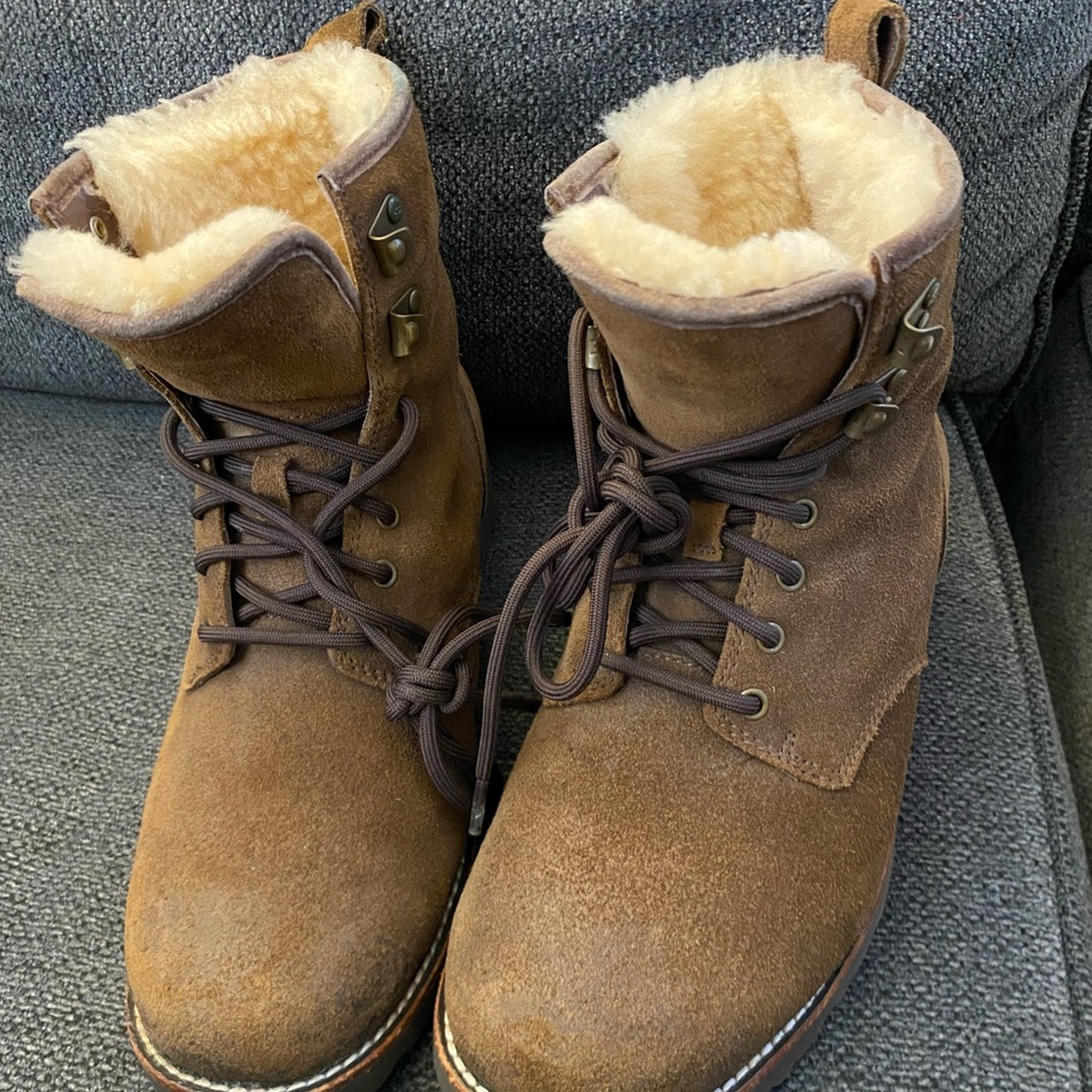 UGG hannen Brown Suede Fur-Lined Boots men’s Sjze 8